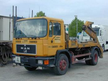 MAN 18.232 Absetzkipper - Container transporter/ Swap body truck