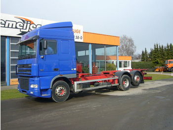 Container transporter/ Swap body truck DAF 95.430/6x2: picture 1