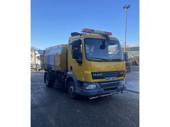 Dropside/ Flatbed truck DAF LF 45-160 4X2 SCARAB SWEEPER: picture 1