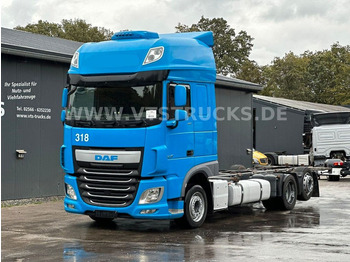 Container transporter/ Swap body truck DAF XF 440 Euro 6 6x2 BDF-Wechselfahrgestell: picture 2