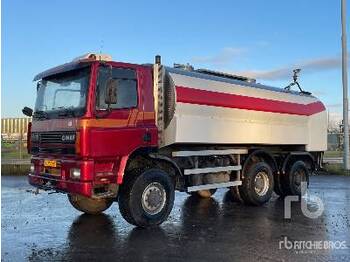Tanker truck GINAF M3333-S 6x6: picture 1