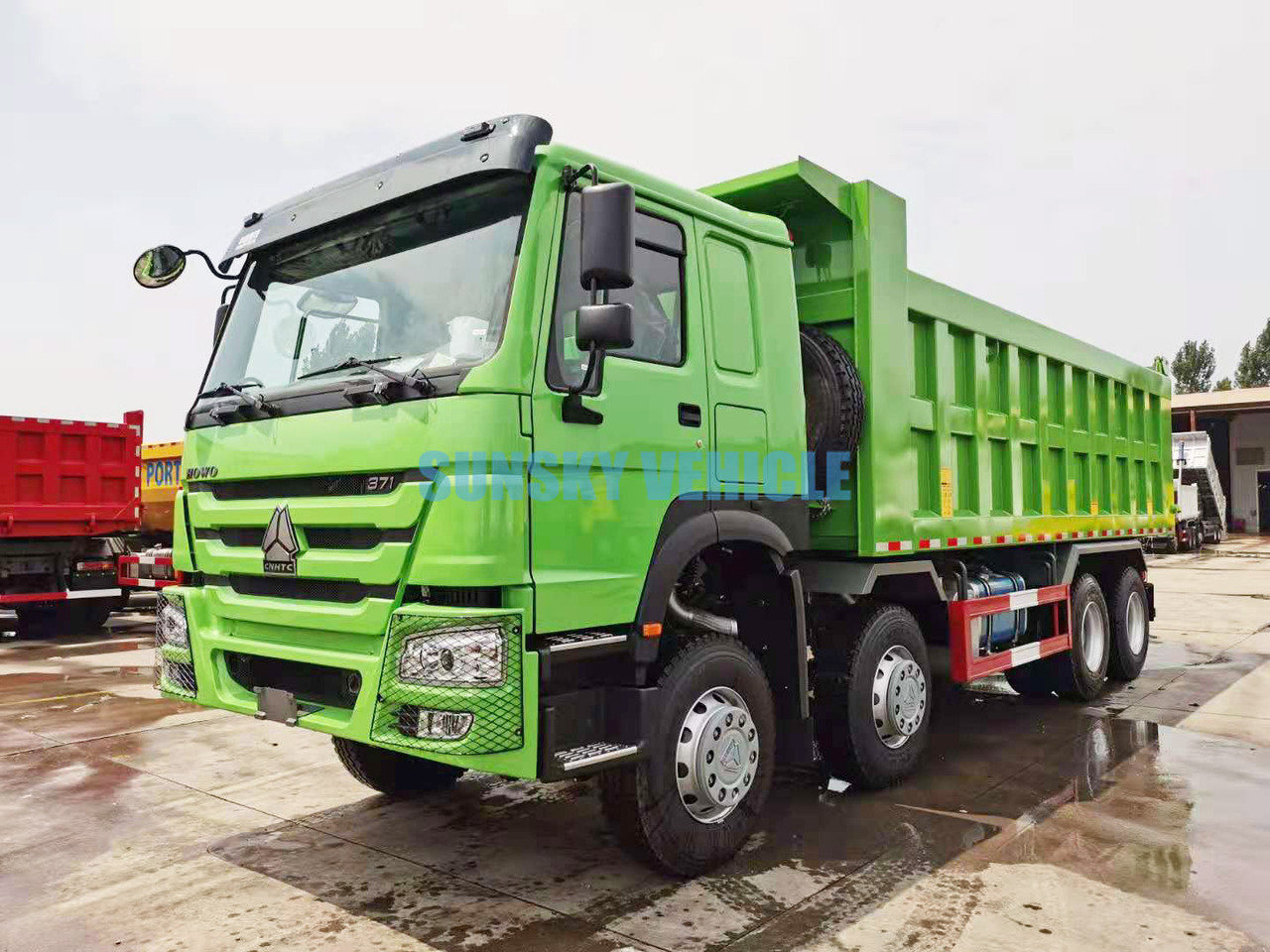 New Tipper for transportation of bulk materials HOWO Brand New 8X4 400HP Tipper Truck: picture 7
