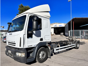 Cab chassis truck IVECO 120E22: picture 3