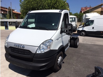 Cab chassis truck IVECO DAILY 70C15: picture 1