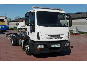 Cab chassis truck Iveco 120E18 FAHRGESTELL LUFTFED  SCHALT GETRIEBE: picture 1