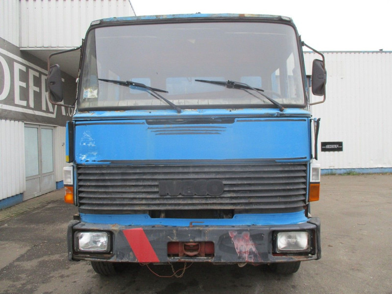 Tipper Iveco 190-30 , Manual , V8 , 3 way tipper , Spring suspension , 6x2: picture 6