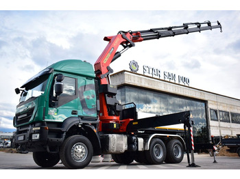 Crane truck IVECO Trakker