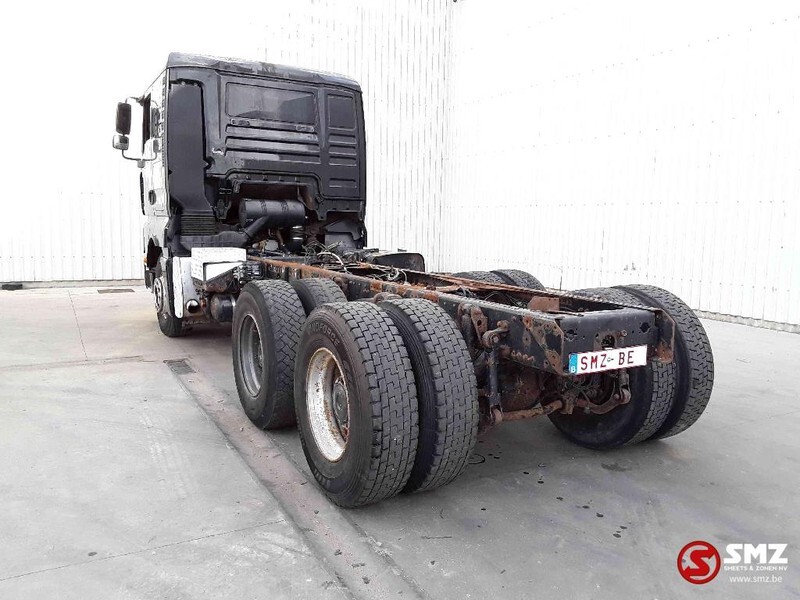 Cab chassis truck MAN TGA 26.480 manual-steel suspension: picture 11