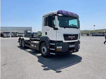 Container transporter/ Swap body truck MAN TGS 26.320: picture 1