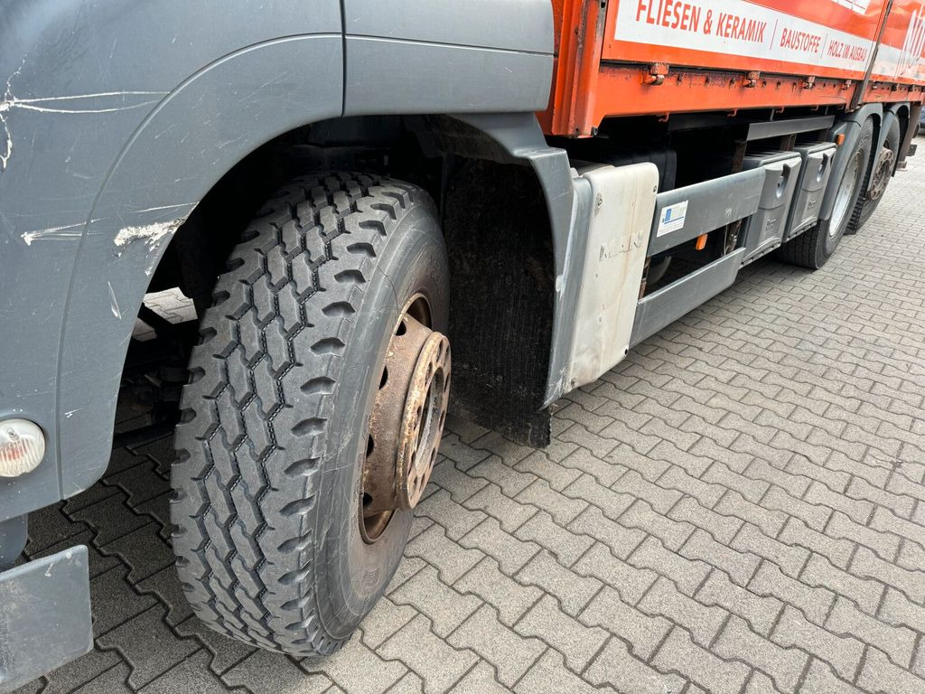 Dropside/ Flatbed truck, Crane truck MAN TGS 26.400 6x2 Pritsche Kran Palfinger PK 18001L: picture 17