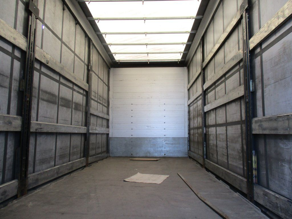Curtain side truck MAN TGX24.440 6x2 EURO 5 + GTS: picture 20