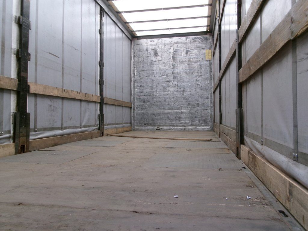 Curtain side truck MAN TGX24.440 6x2 EURO 5 + GTS: picture 7