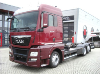 Container transporter/ Swap body truck MAN TGX 26.440/ Automatik / Liftachse/ Euro 6: picture 1
