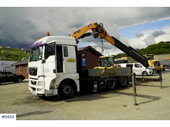 Crane truck MAN TGX 28.400: picture 1