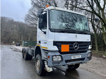 Cab chassis truck MERCEDES-BENZ Actros 3332