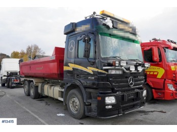 Hook lift truck Mercedes Actros 2546: picture 1