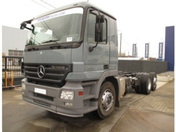 Cab chassis truck Mercedes-Benz ACTROS 2542 6x2: picture 1