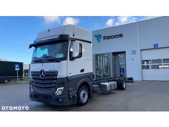 Curtain side truck MERCEDES-BENZ Actros 1840
