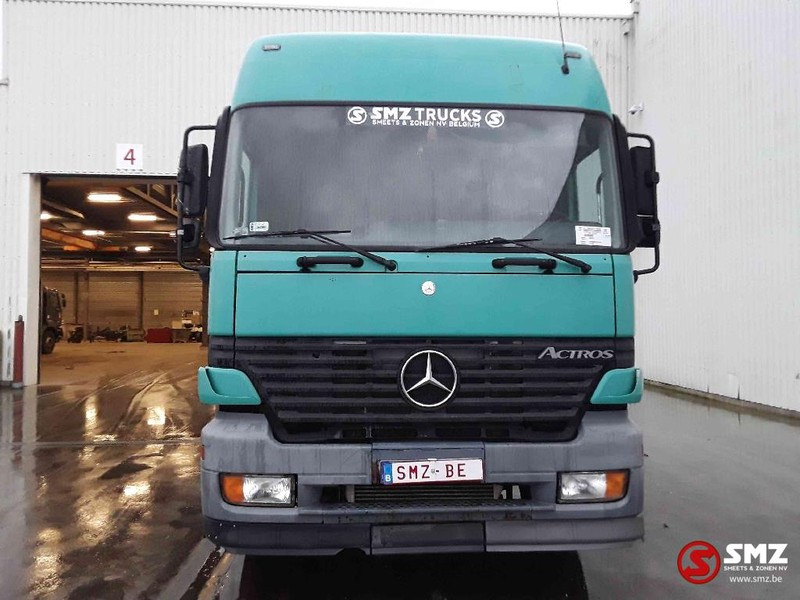 Cab chassis truck Mercedes-Benz Actros 2535: picture 3