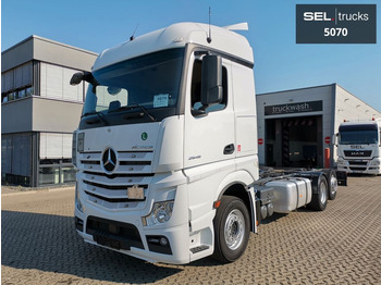 Cab chassis truck Mercedes-Benz Actros 2545 / VOITH Retarder / Lift-Lenkachse: picture 1