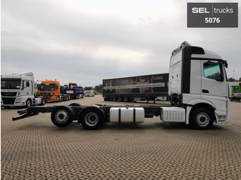Cab chassis truck Mercedes-Benz Actros 2545 / VOITH Retarder / Lift-Lenkachse: picture 4
