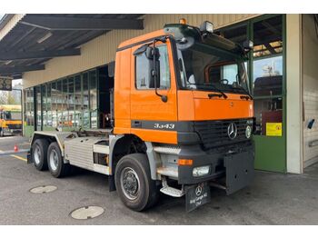Container transporter/ Swap body truck Mercedes-Benz Actros 3343   6x6: picture 1