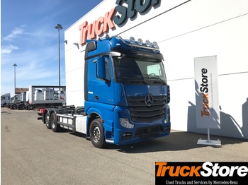 Container transporter/ Swap body truck Mercedes-Benz Actros ACTROS 2545 L: picture 1