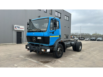 Cab chassis truck MERCEDES-BENZ SK 1824