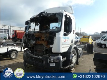 Cab chassis truck Renault D 270 19 wide fire damage: picture 1
