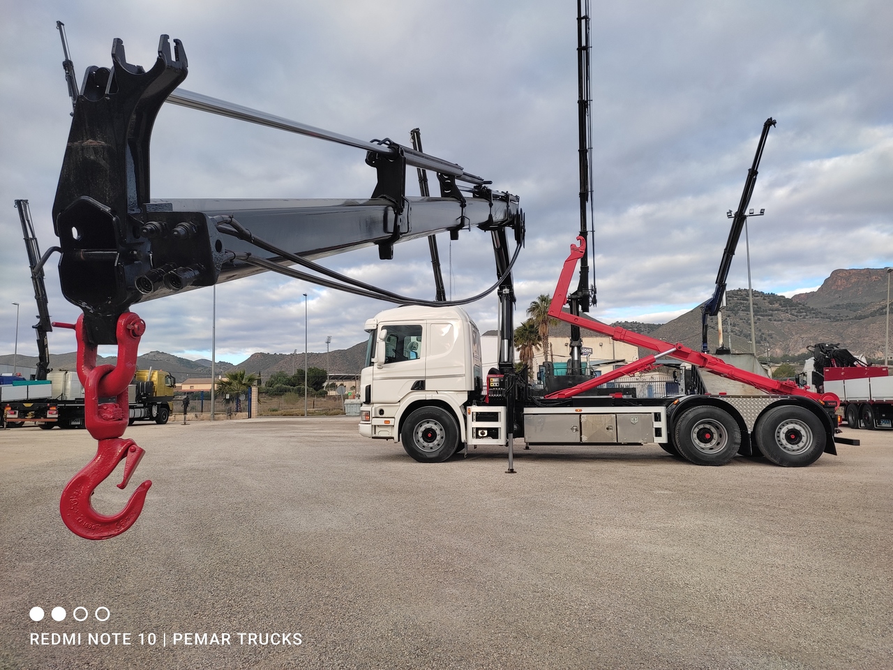 Hook lift truck, Crane truck SCANIA P124 400 6X2 GRUA PALFINGER GANCHO: picture 18