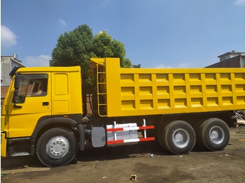 Tipper for transportation of heavy machinery SINOTRUK Howo Dump truck 371: picture 1