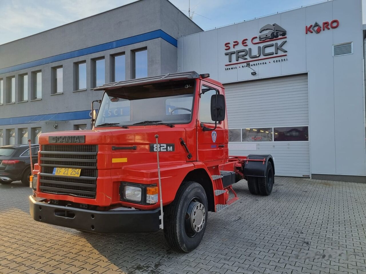 Cab chassis truck Scania 82M 210: picture 4