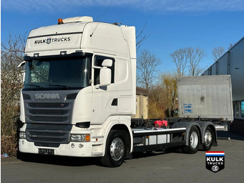Container transporter/ Swap body truck SCANIA R 490