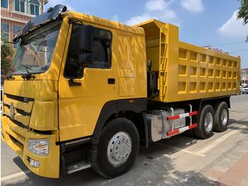 Tipper for transportation of chemicals Sinotruk Dump truck: picture 1