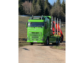 Timber truck VOLVO FH13 540