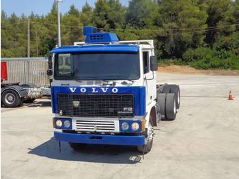 Cab chassis truck Volvo F12 (6X2): picture 3