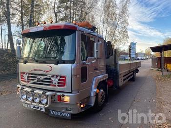 Dropside/ Flatbed truck, Crane truck Volvo FL6 4x2 med Kran -02: picture 1