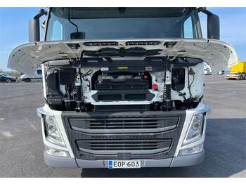 Cab chassis truck Volvo FM480 6x2/4 alusta: picture 4