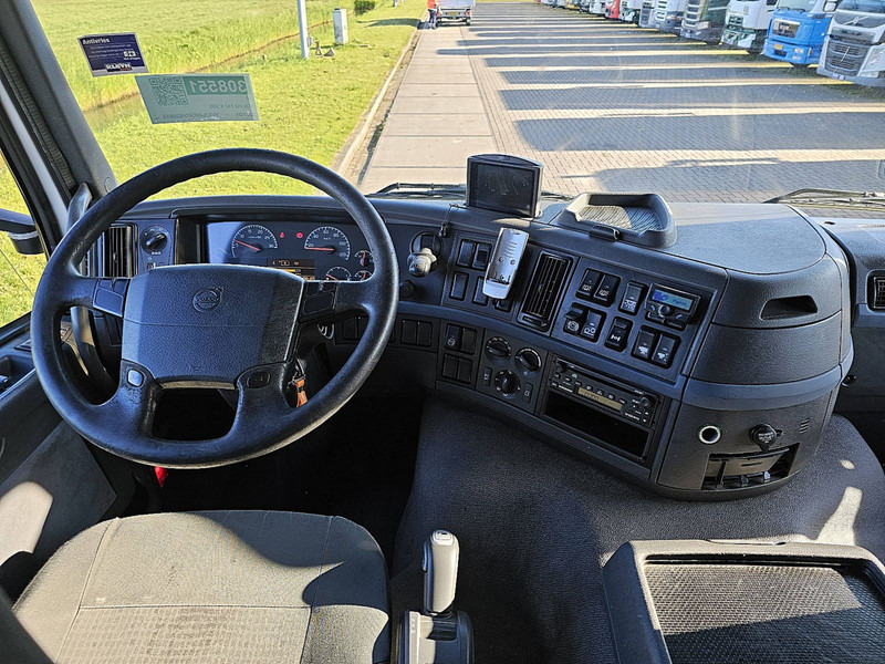 Cab chassis truck Volvo FM 9.300 6x2: picture 9