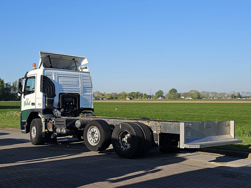 Cab chassis truck Volvo FM 9.300 6x2: picture 7
