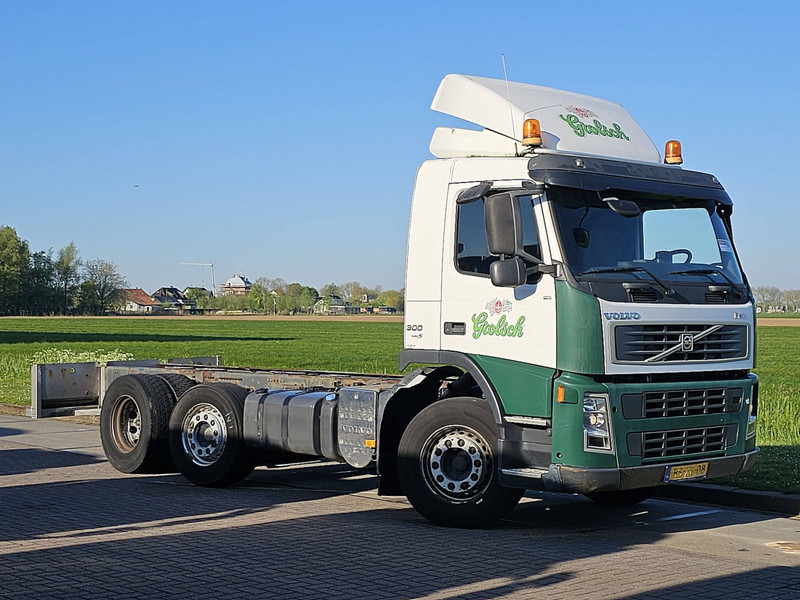 Cab chassis truck Volvo FM 9.300 6x2: picture 6