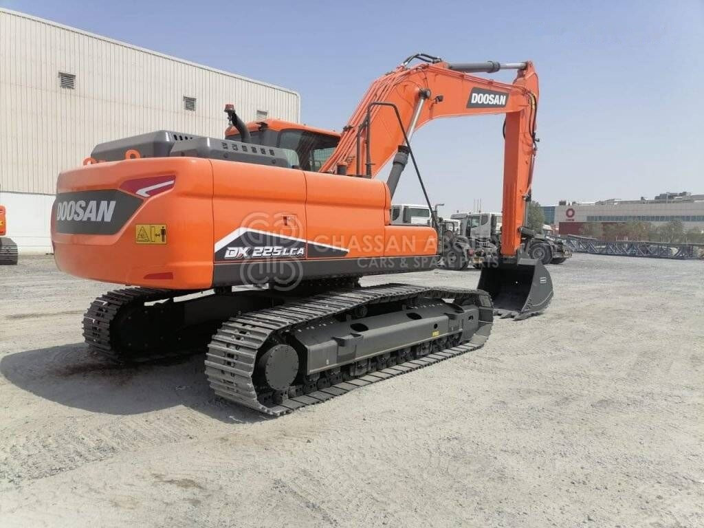Doosan DX225 - Crawler excavator: picture 5