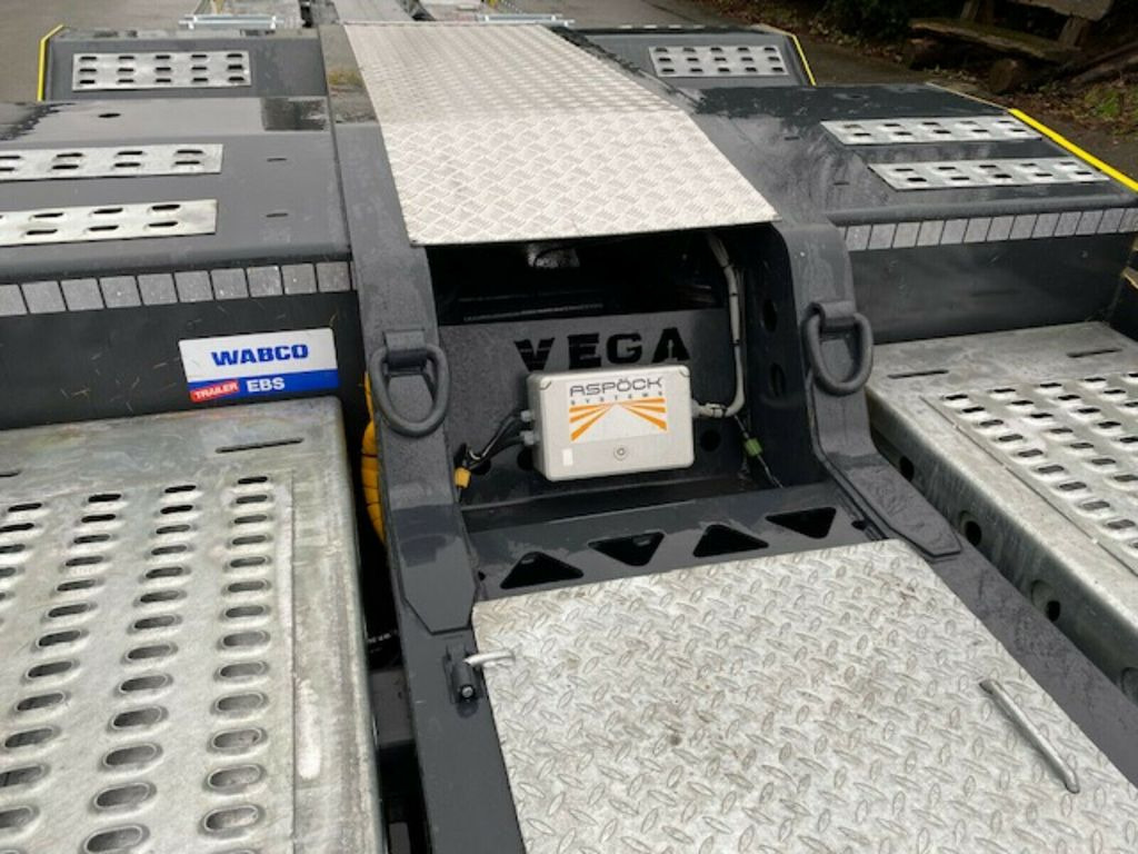 Vega Truck Carrier Zink+Lenk+LED  - Autotransporter semi-trailer: picture 5