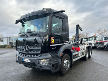 MERCEDES-BENZ AROCS 2643 KN - Hook lift truck: picture 1