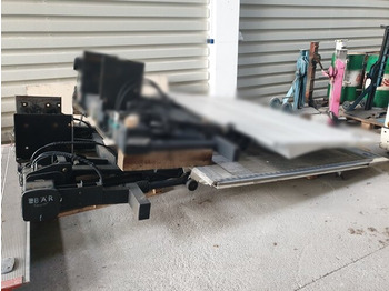 Baer Cargolift Ladebordwand Baer Cargolift Ladebordwand 2t BÄR Typ BC2000S4 - Tail lift: picture 1
