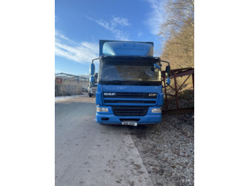 Daf 65 cf 4x2 Curtain side - Curtain side truck: picture 2