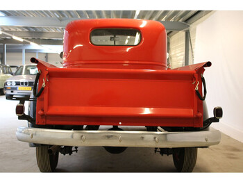 Chevrolet Pick Up Deluxe - Pickup truck: picture 4