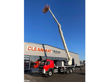 Volvo FM 330 Terex 42 meter hoogwerker - Truck mounted aerial platform: picture 1