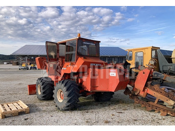 Ditch Witch R100P Trencher Trencher - Trencher: picture 1