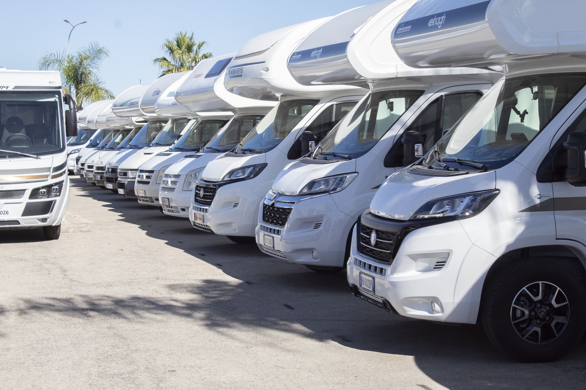 EUROPA CARAVANS SRL undefined: picture 2
